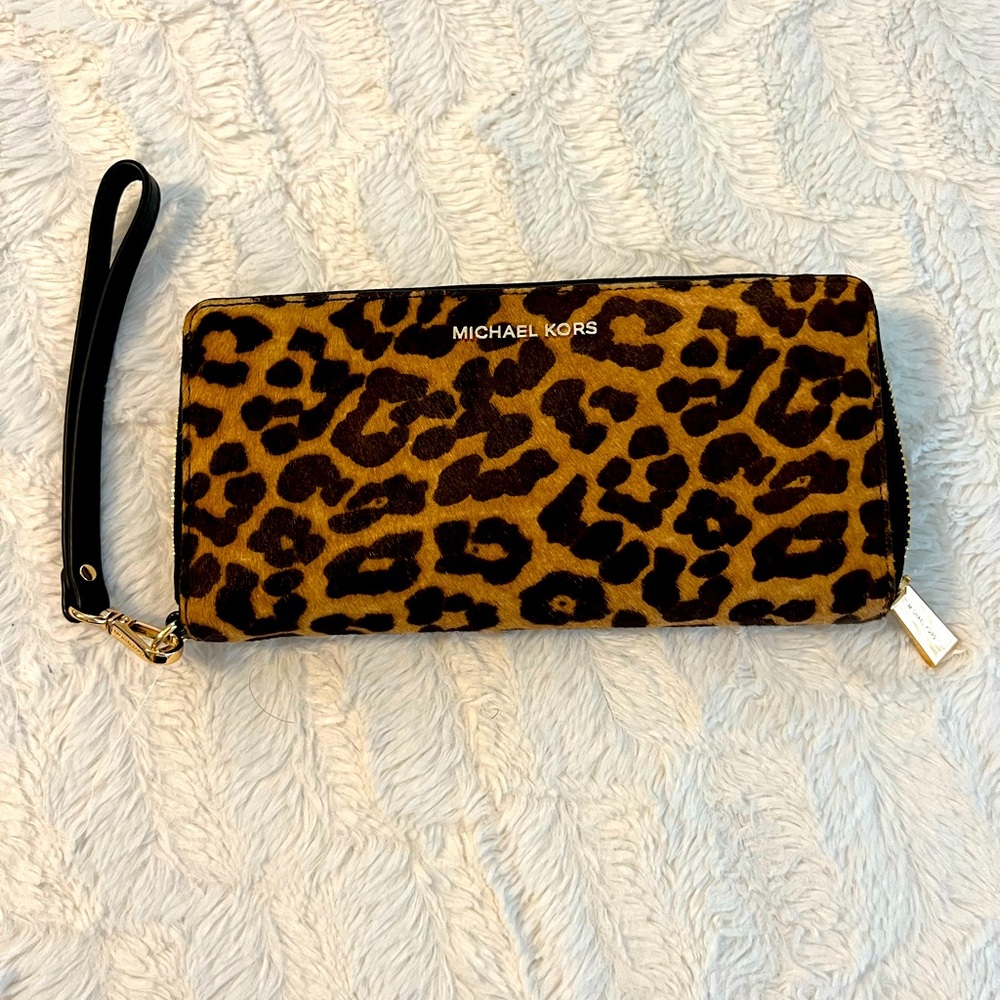 Authentic Michael Kors Jet Set Continental Wallet Haircalf